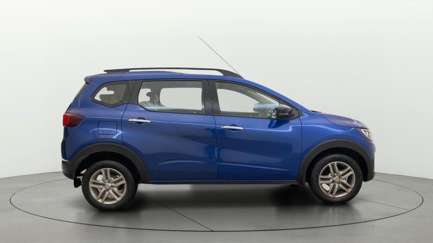 2023 Renault TRIBER RXZ AMT, Petrol, Automatic, 26,418 km, Right Side View