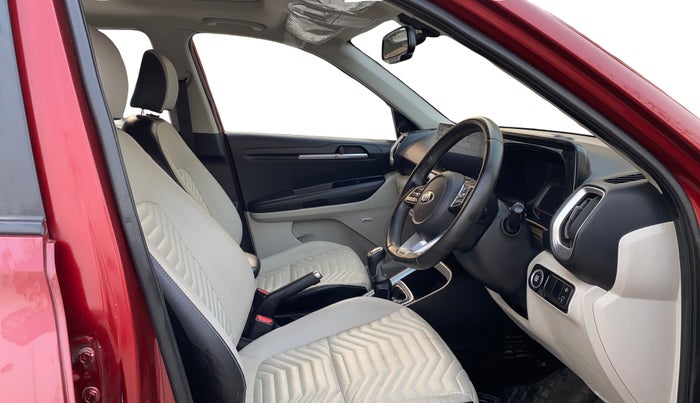 2021 KIA SONET HTX PLUS 1.0 IMT, Petrol, Manual, 29,577 km, Right Side Front Door Cabin