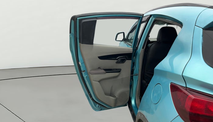 2015 Mahindra Kuv100 K8 5 STR, Petrol, Manual, 37,128 km, LHS Rear Door