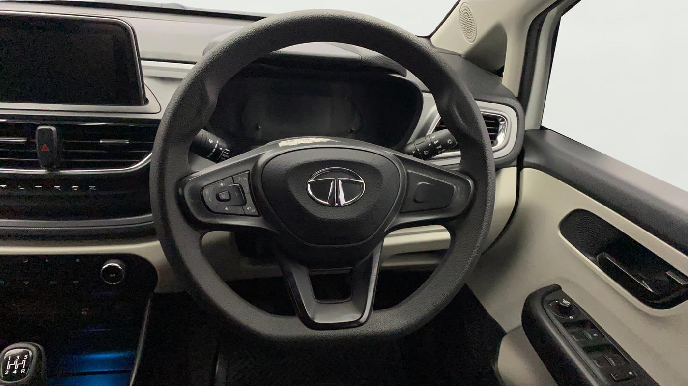 2023 Tata ALTROZ XM PLUS SUNROOF CNG, CNG, Manual, 13,117 km, Steering Wheel Close Up
