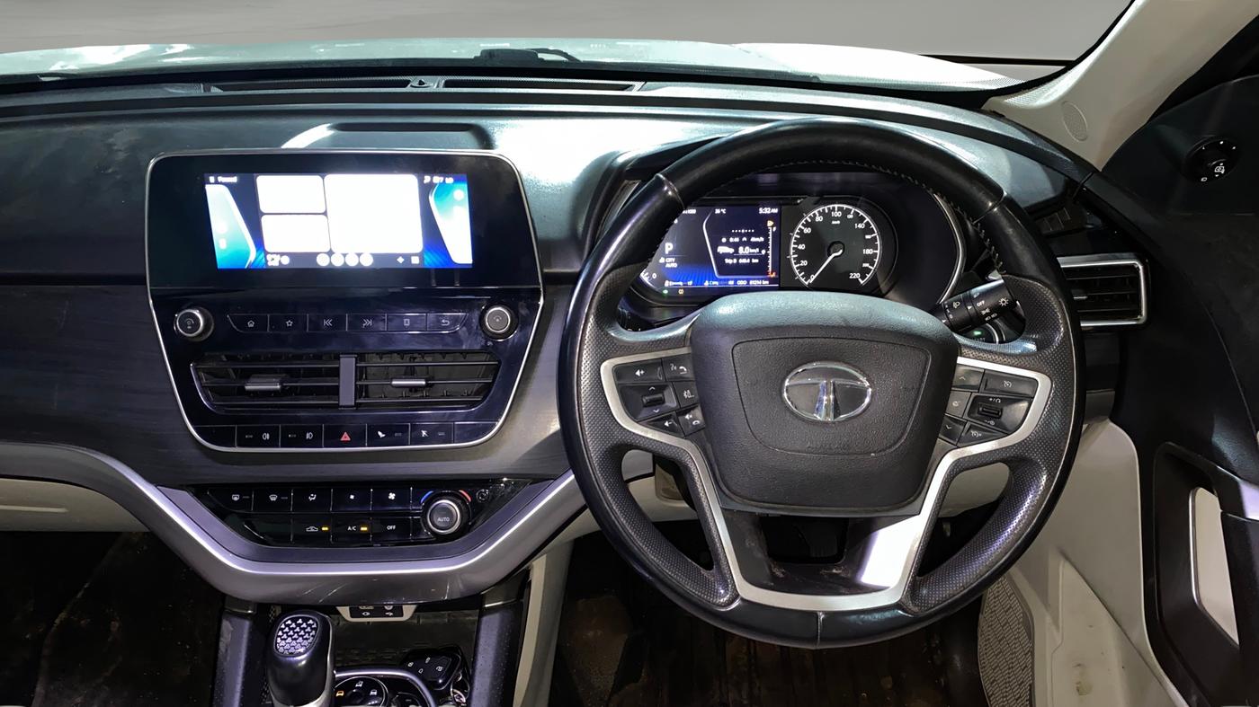 2022 Tata Safari XZA PLUS, Diesel, Automatic, 81,211 km, Steering Wheel Close Up