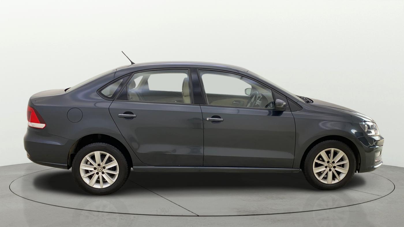 2017 Volkswagen Vento 1.2 TSI HIGHLINE PLUS AT, Petrol, Automatic, 57,573 km, Right Side View