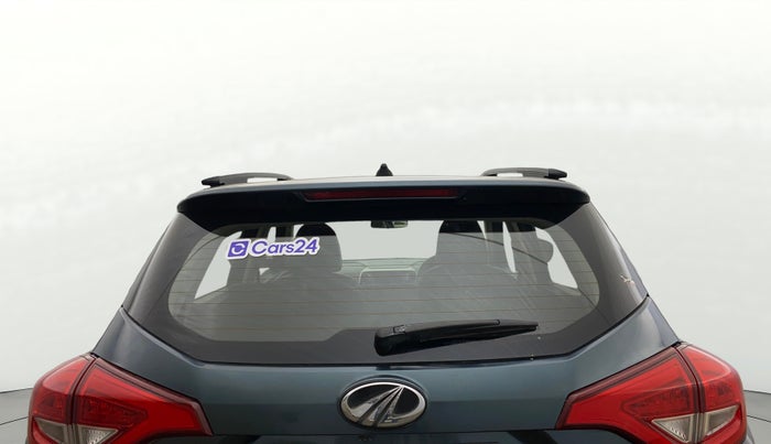 2021 Mahindra XUV300 W8 1.2 PETROL, Petrol, Manual, 52,390 km, Rear Windshield