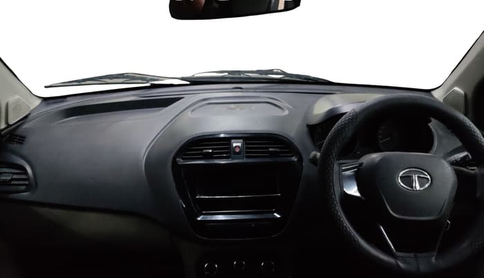 2018 Tata Tiago XM PETROL, Petrol, Manual, 70,355 km, Dashboard
