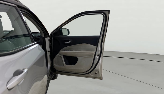 2018 Jeep Compass LIMITED 1.4 PETROL AT, Petrol, Automatic, 31,337 km, RHS Front Door