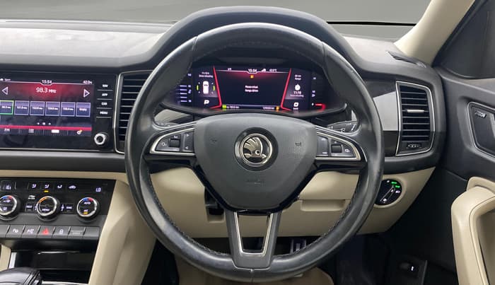 2018 Skoda Kodiaq L&K 2.0 TDI 4X4 AT, Diesel, Automatic, 1,29,281 km, Steering Wheel Close Up
