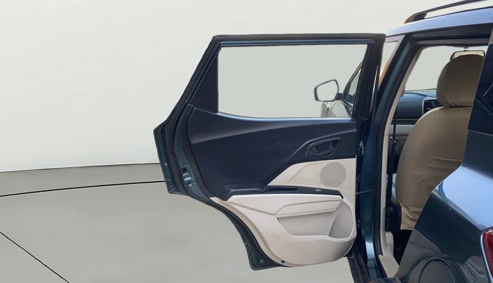 2020 Mahindra XUV300 W6 1.2 PETROL, Petrol, Manual, 95,633 km, LHS Rear Door