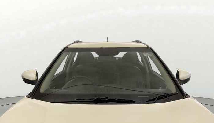 2019 Mahindra XUV300 W8 1.2 PETROL, Petrol, Manual, 73,413 km, Front Windshield