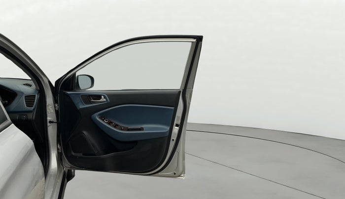 2015 Hyundai i20 Active 1.2 SX, Petrol, Manual, 92,820 km, RHS Front Door