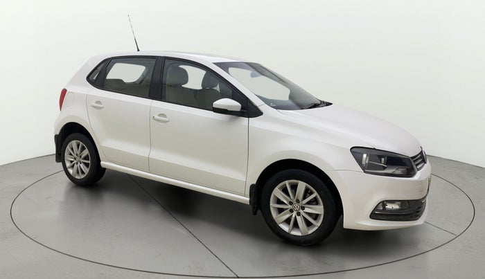 2017 Volkswagen Polo HIGHLINE1.2L, Petrol, Manual, 86,066 km, Right Front Diagonal