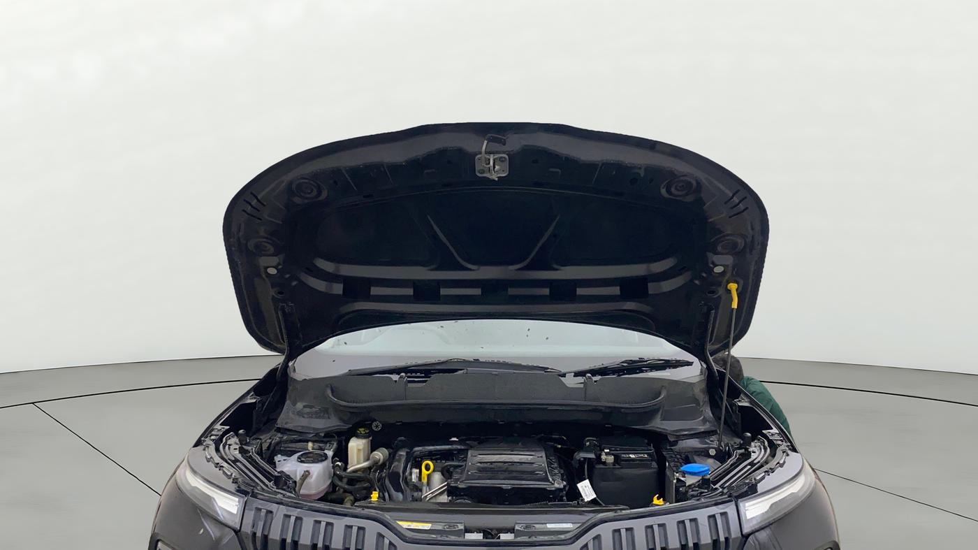 2025 Skoda Kylaq Prestige AT, Petrol, Automatic, 16,020 km, Open Bonet