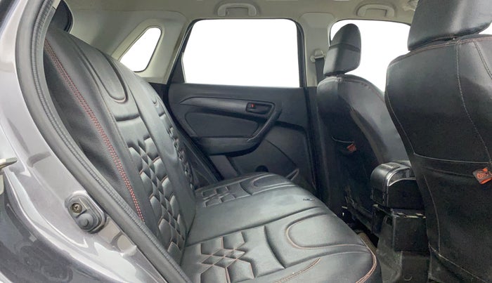 2020 Maruti Vitara Brezza LXI, Petrol, Manual, 77,545 km, Right Side Rear Door Cabin