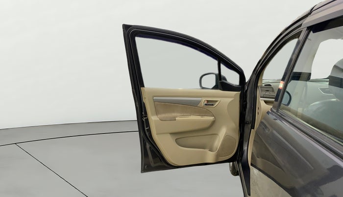 2015 Maruti Ertiga VXI CNG, CNG, Manual, 1,07,500 km, LHS Front Door