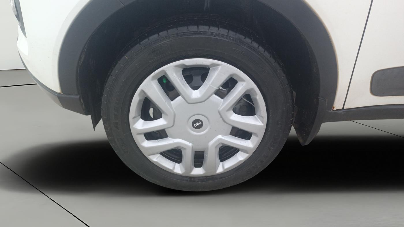 2020 Tata NEXON XM PETROL, Petrol, Manual, 46,703 km, Left Front Wheel