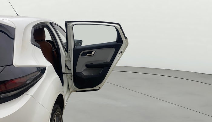 2021 Tata ALTROZ XZ PETROL, Petrol, Manual, 84,294 km, RHS Rear Door