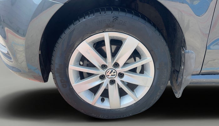 2015 Volkswagen Polo HIGHLINE1.2L, Petrol, Manual, 94,479 km, Left Front Wheel