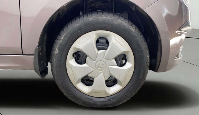 2016 Tata Tiago XZ PETROL, Petrol, Manual, 31,225 km, Right Front Wheel