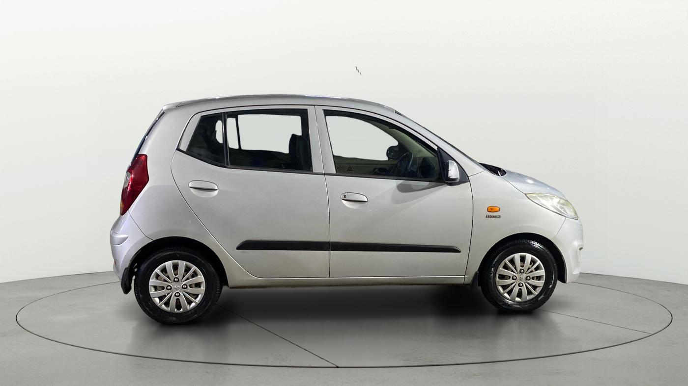 2015 Hyundai i10 SPORTZ 1.1, Petrol, Manual, 28,145 km, Right Side View