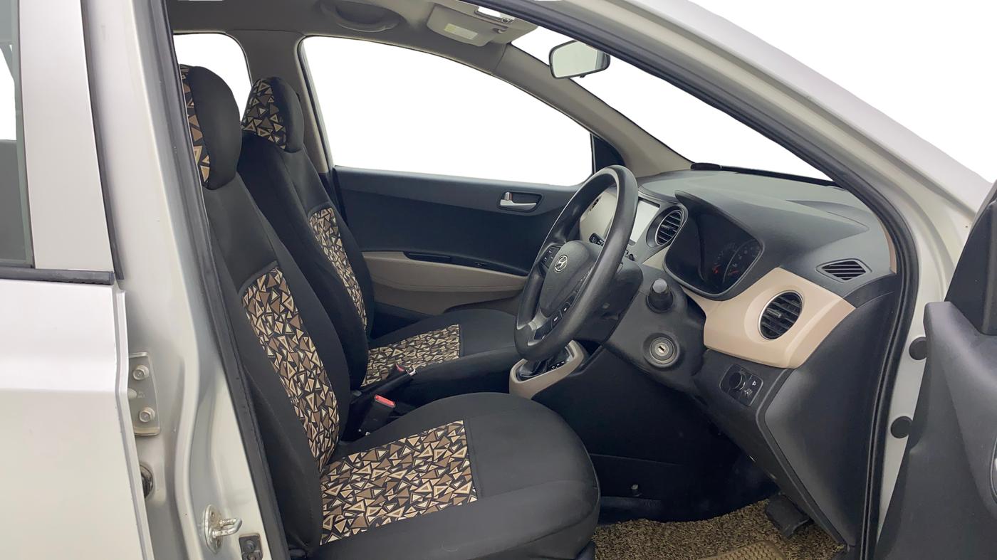 2018 Hyundai Grand i10 SPORTZ AT 1.2 KAPPA VTVT, CNG, Automatic, 87,368 km, Right Side Front Door Cabin