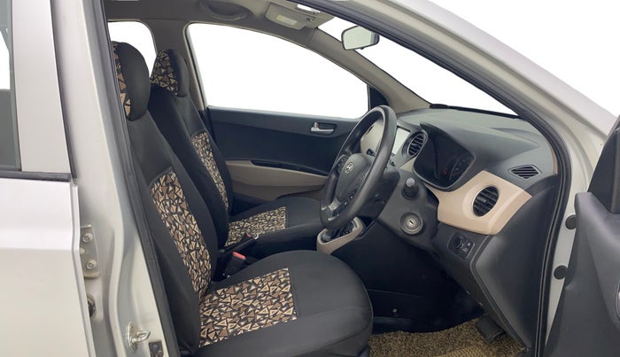 2018 Hyundai Grand i10 SPORTZ AT 1.2 KAPPA VTVT, CNG, Automatic, 86,919 km, Right Side Front Door Cabin