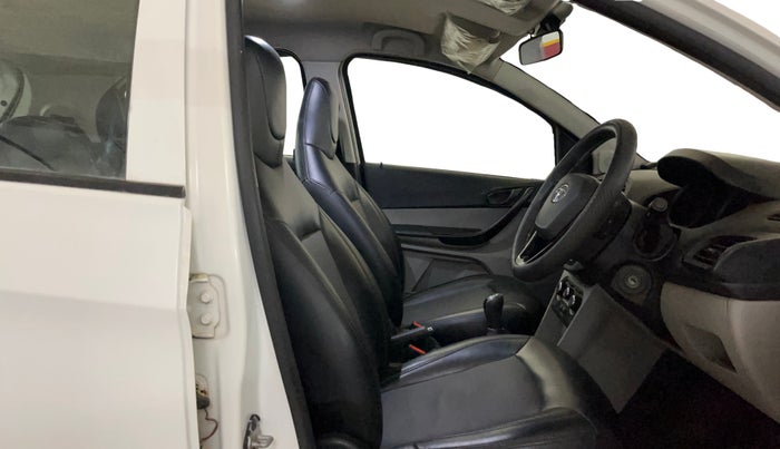2018 Tata Tiago XM PETROL, Petrol, Manual, 58,580 km, Right Side Front Door Cabin
