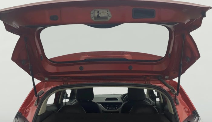 2018 Tata NEXON XM PETROL, CNG, Manual, 89,009 km, Boot Door Open