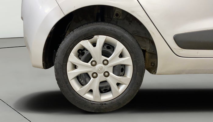 2014 Hyundai Grand i10 SPORTZ AT 1.2 KAPPA VTVT, Petrol, Automatic, 62,982 km, Right Rear Wheel