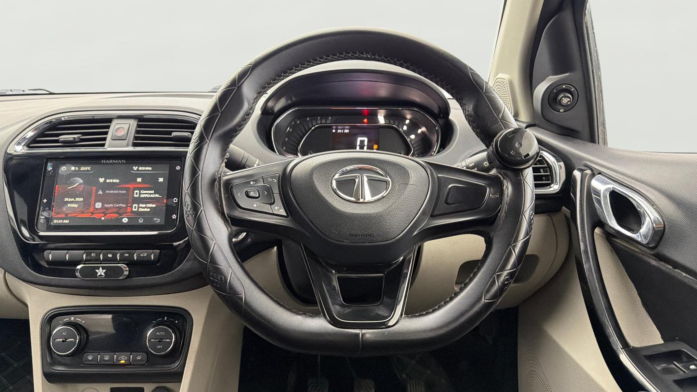 2022 Tata TIGOR XZ PLUS CNG, CNG, Manual, 42,108 km, Steering Wheel Close Up