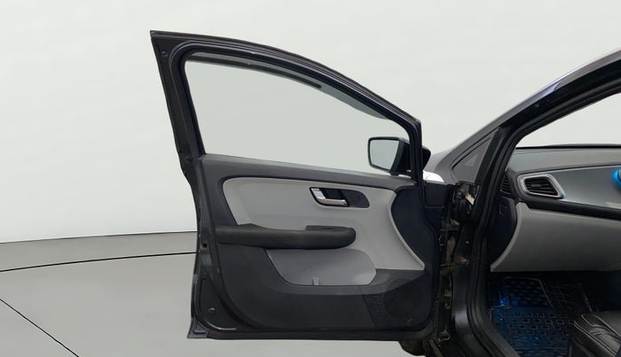 2020 Tata ALTROZ XZ PETROL, Petrol, Manual, 44,711 km, LHS Front Door