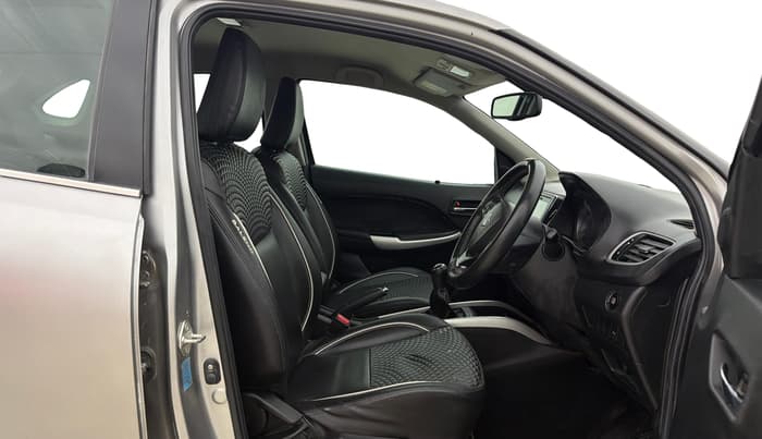 2016 Maruti Baleno ALPHA PETROL 1.2, Petrol, Manual, 49,803 km, Right Side Front Door Cabin