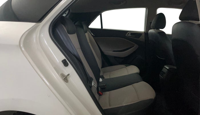 2017 Hyundai Elite i20 ASTA 1.2, Petrol, Manual, 57,500 km, Right Side Rear Door Cabin