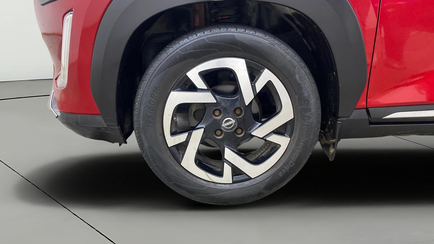 2021 Nissan MAGNITE XV PREMIUM TURBO CVT DUAL TONE, Petrol, Automatic, 41,869 km, Left Front Wheel