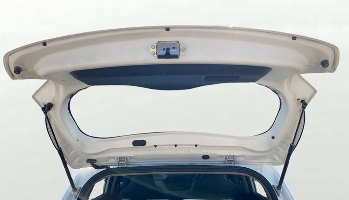 2017 Hyundai Grand i10 SPORTZ 1.2 KAPPA VTVT, Petrol, Manual, 80,359 km, Boot Door Open