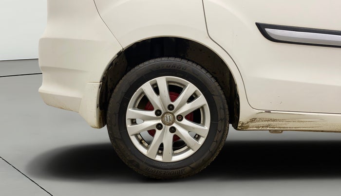 2017 Maruti Ertiga ZXI, Petrol, Manual, 74,540 km, Right Rear Wheel