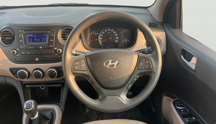 2015 Hyundai Xcent S (O) 1.2, Petrol, Manual, 27,993 km, Steering Wheel Close Up