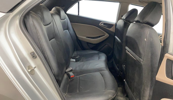 2017 Hyundai Elite i20 ASTA 1.4 CRDI, Diesel, Manual, 68,595 km, Right Side Rear Door Cabin