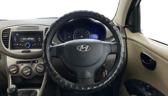 2015 Hyundai i10 MAGNA 1.1, Petrol, Manual, 35,323 km, Steering Wheel Close Up