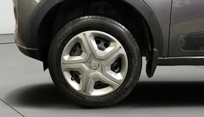 2021 Tata NEXON XM SUNROOF PETROL, Petrol, Manual, 82,040 km, Left Front Wheel