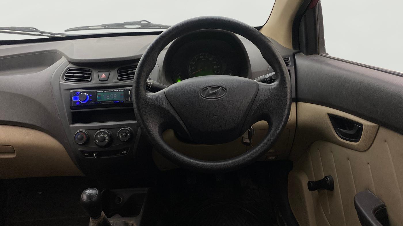 2017 Hyundai Eon D-LITE+, Petrol, Manual, 73,960 km, Steering Wheel Close Up