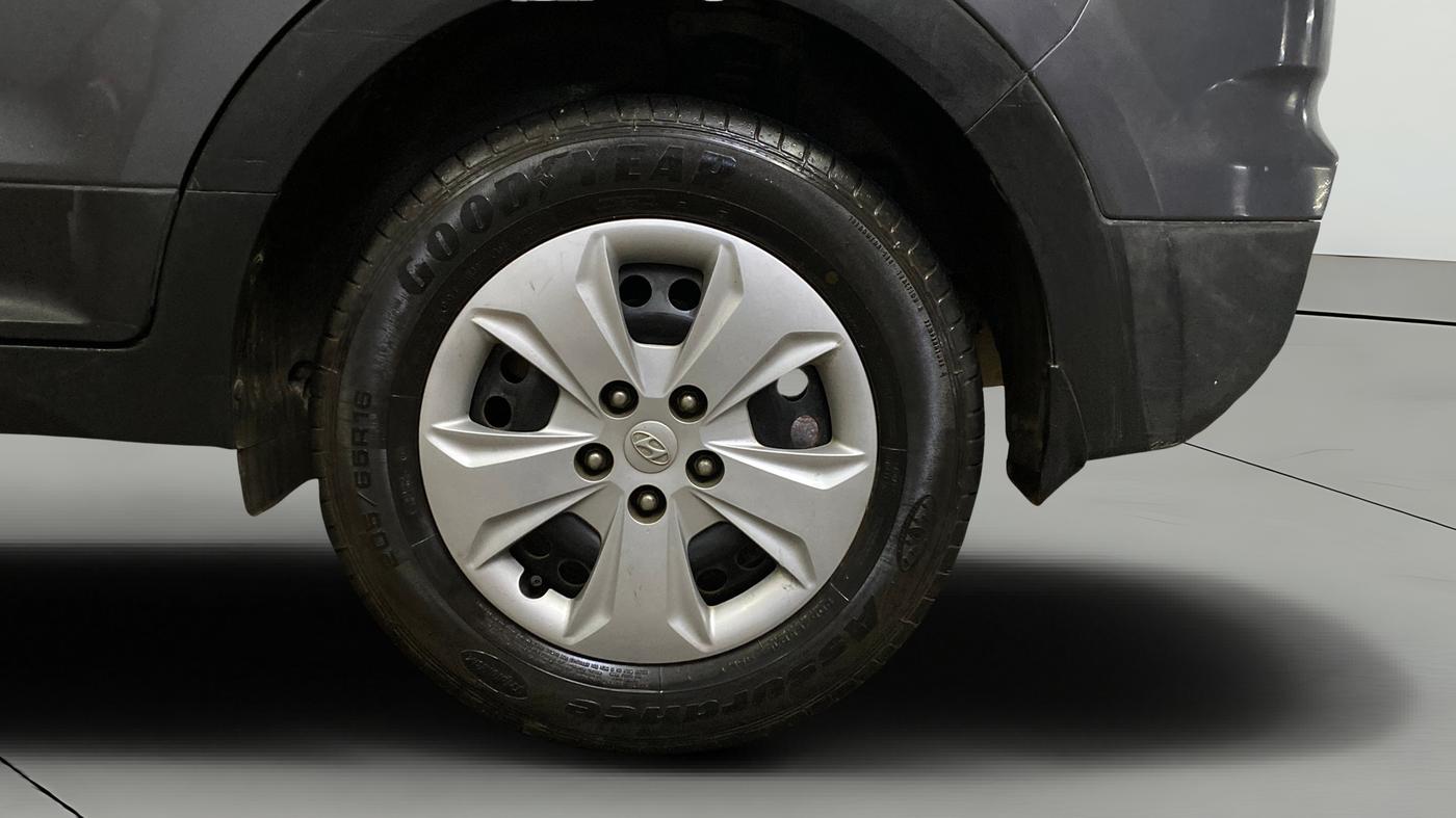 2017 Hyundai Creta E PLUS 1.6 PETROL, Petrol, Manual, 43,145 km, Left Rear Wheel