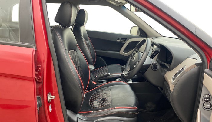 2017 Hyundai Creta SX PLUS 1.6 PETROL, Petrol, Manual, 97,987 km, Right Side Front Door Cabin