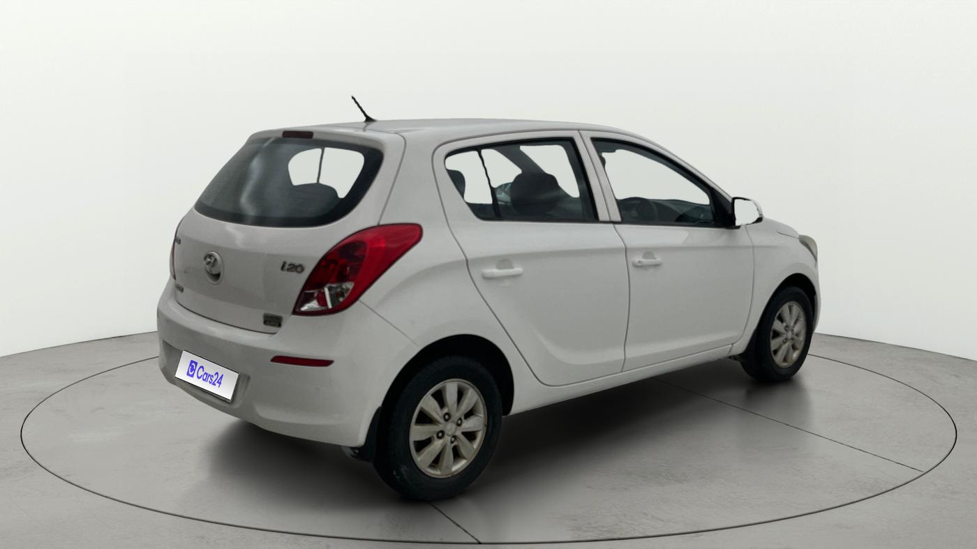 2013 Hyundai i20 SPORTZ 1.4 CRDI, Diesel, Manual, 1,30,474 km, Right Back Diagonal