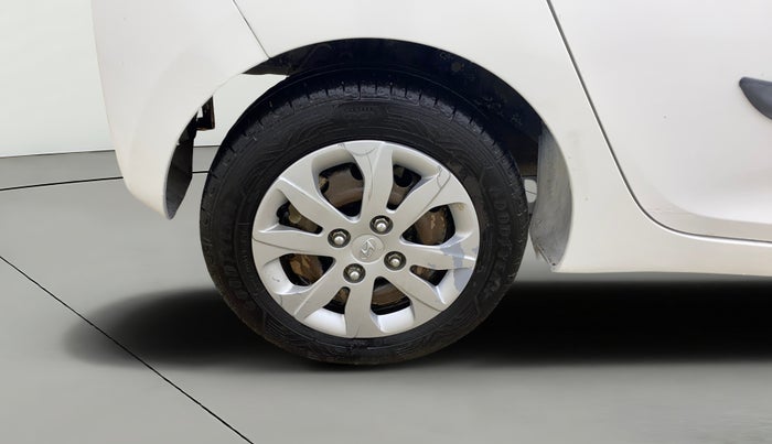 2018 Hyundai Eon MAGNA +, Petrol, Manual, 80,744 km, Right Rear Wheel