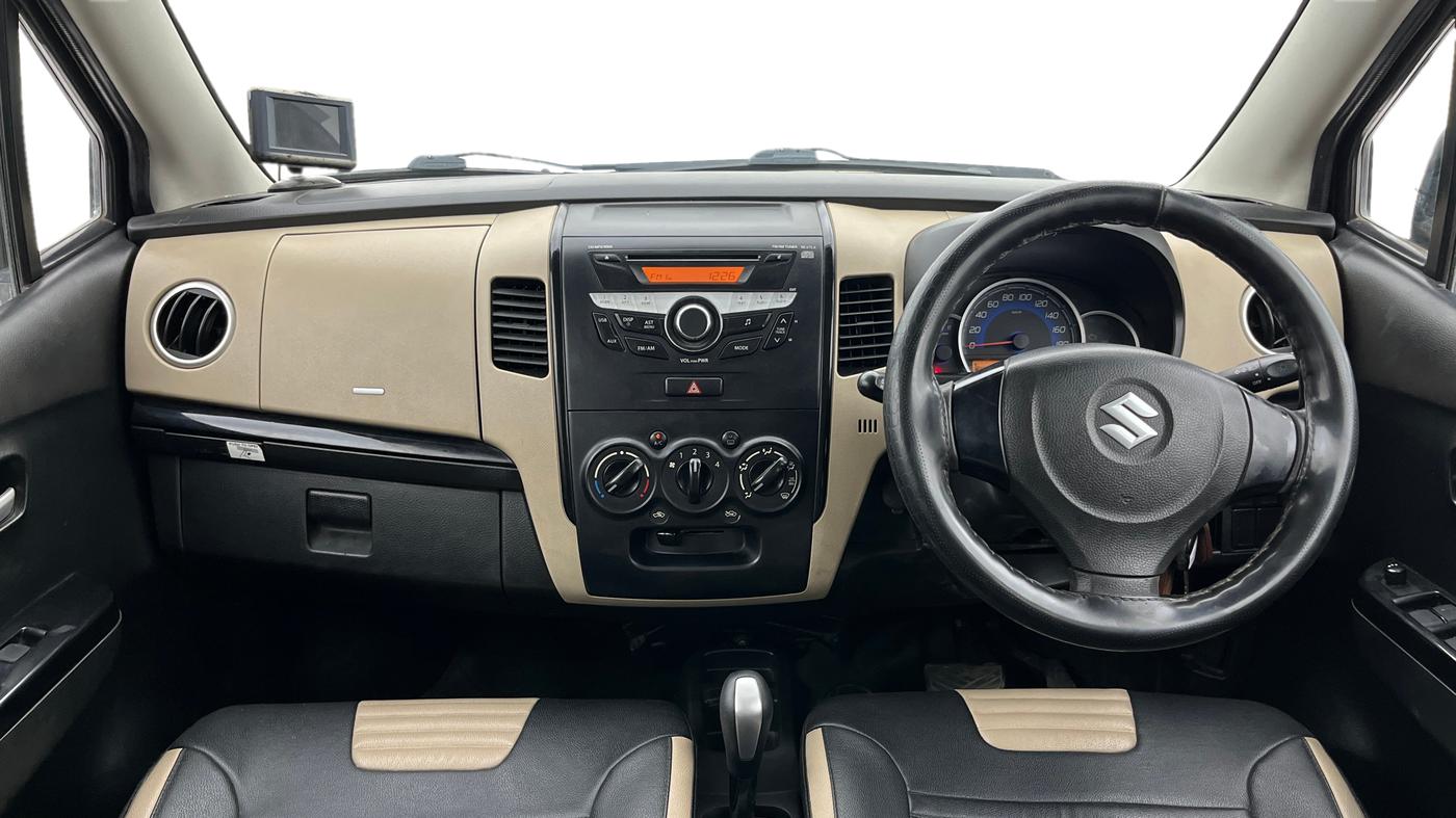 2018 Maruti Wagon R 1.0 VXI AMT, Petrol, Automatic, 33,058 km, Dashboard