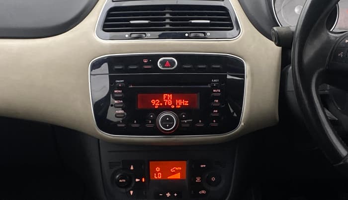 2015 Fiat Punto EVO EMOTION 1.3 MULTIJET, Diesel, Manual, 1,30,380 km, Air Conditioner