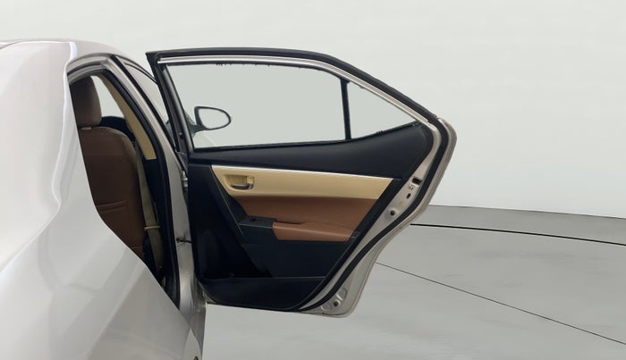 2017 Toyota Corolla Altis GL PETROL, Petrol, Manual, 78,724 km, RHS Rear Door