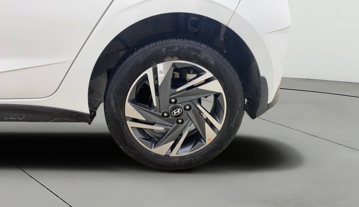 2022 Hyundai NEW I20 ASTA (O) 1.2 AT, Petrol, Automatic, 11,797 km, Left Rear Wheel