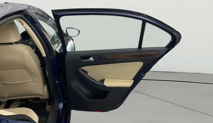 2014 Volkswagen Jetta HIGHLINE TDI, Diesel, Manual, 70,639 km, RHS Rear Door