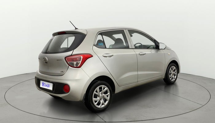 2017 Hyundai Grand i10 SPORTZ 1.2 KAPPA VTVT, Petrol, Manual, 5,359 km, Right Back Diagonal