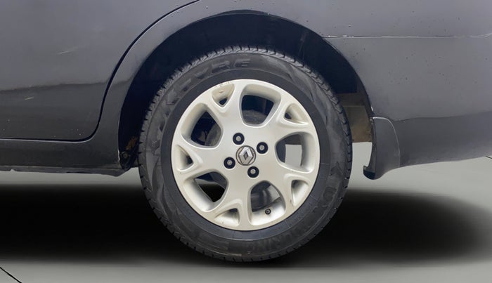 2014 Renault Scala RXL PETROL, Petrol, Manual, 72,419 km, Left Rear Wheel